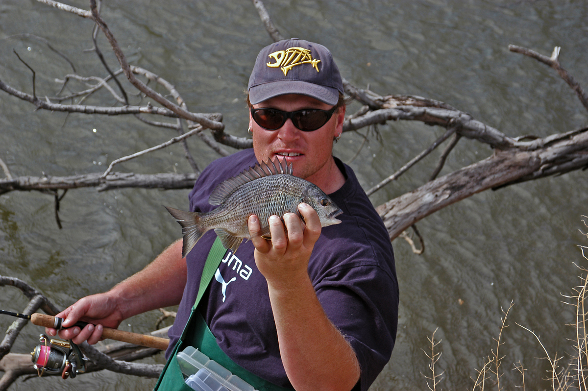 Maribyrnong river bream fishing with Cam Whittam