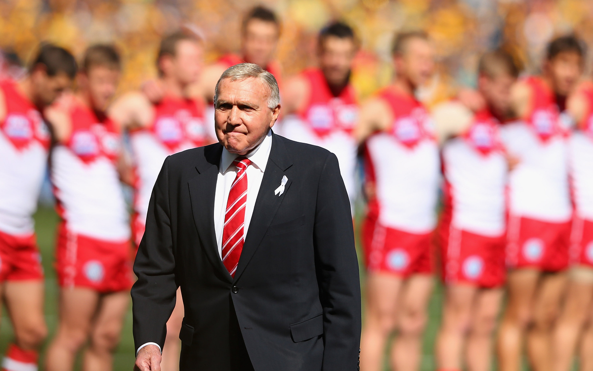 Bob Skilton on the MCG. Pic: Quinn Rooney/Getty Images